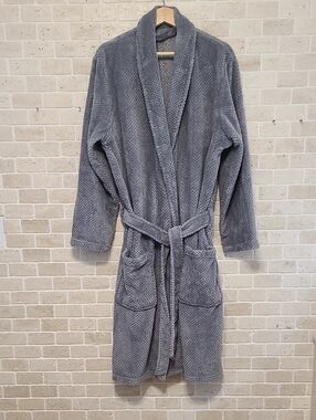 Men's Perry Ellis Light Gray Plush Robe (Sz M)